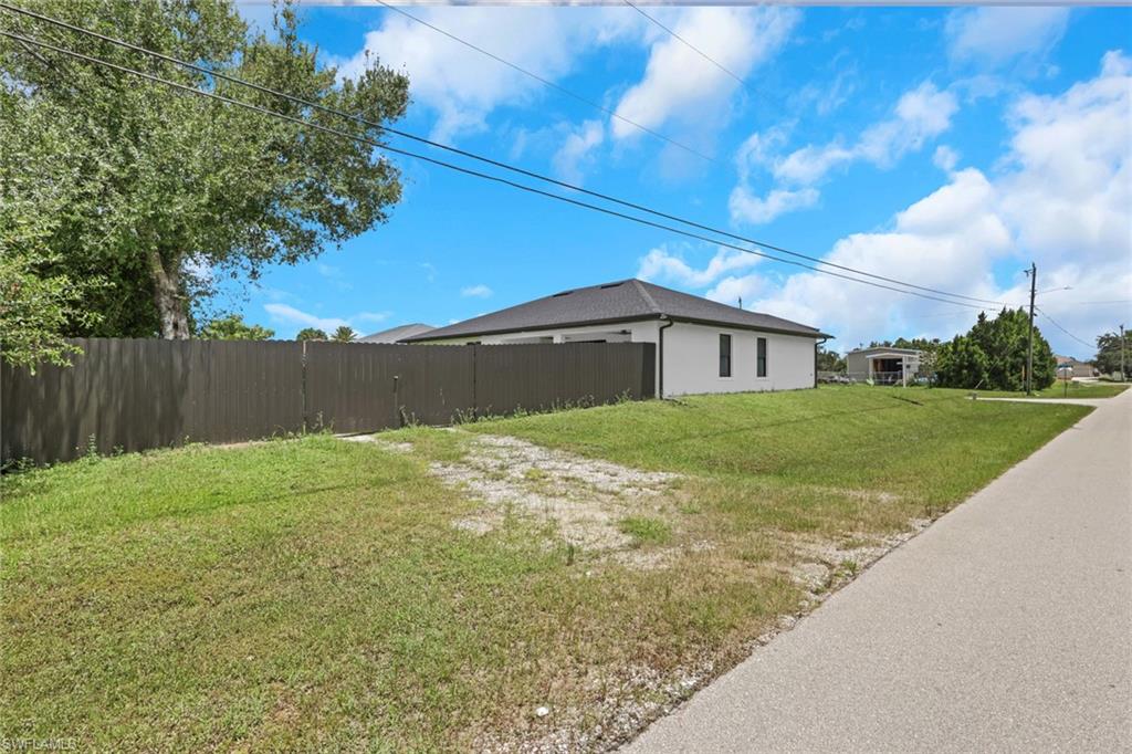 LEHIGH ACRES - Residential