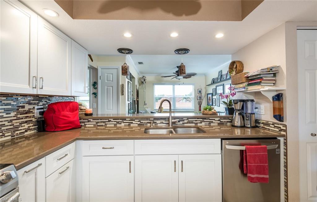 SUNNYBROOK HARBOUR CONDO - Residential