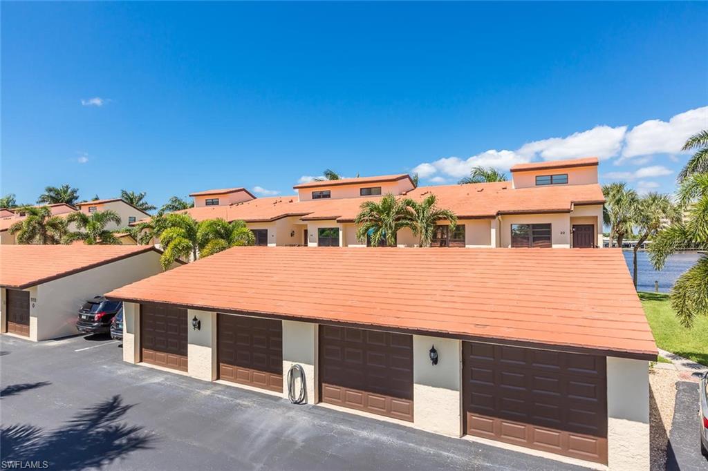 SUNNYBROOK HARBOUR CONDO - Residential