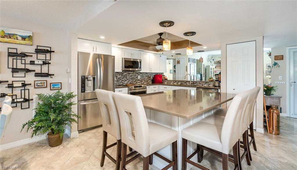 SUNNYBROOK HARBOUR CONDO - Residential