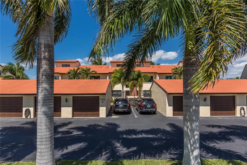 SUNNYBROOK HARBOUR CONDO - Residential
