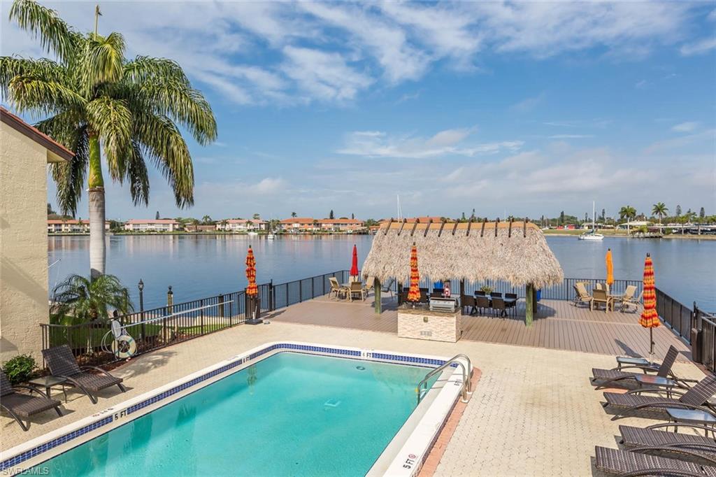 SUNNYBROOK HARBOUR CONDO - Residential