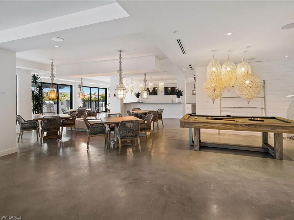 ELEVEN ELEVEN CENTRAL - Residential