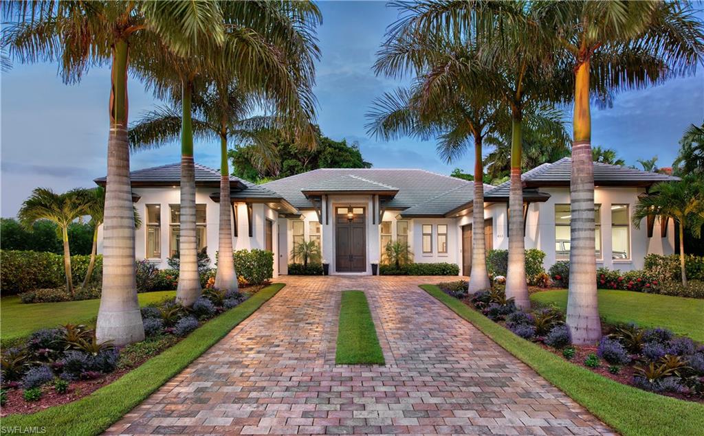 MOORINGS - Residential