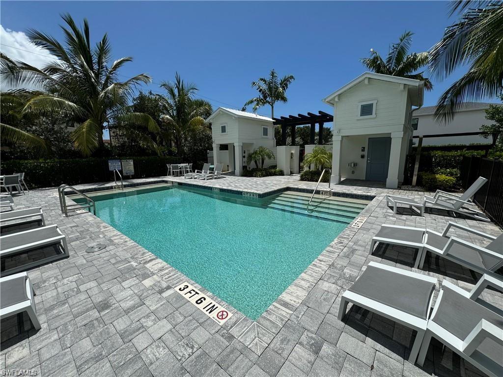 HAMILTON PLACE - Residential