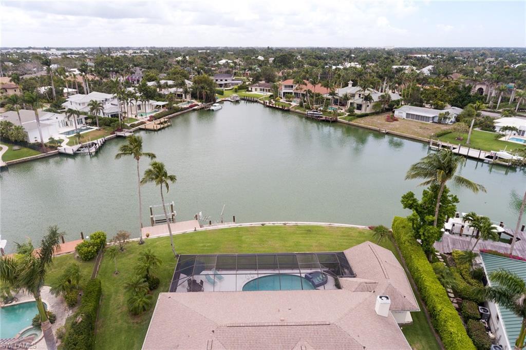 MOORINGS - Residential