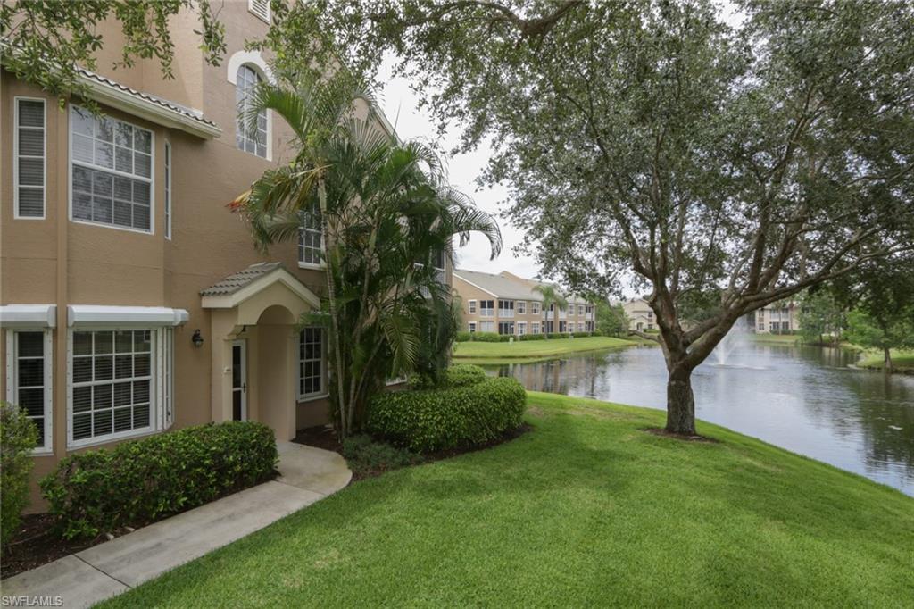 ****LAKEFRONT WITH EXPANSIVE WATERVIEWS!!  The is an END unit, which provides for optimum light and WRAP-AROUND WATERVIEWS!V  Being sold TURN-KEY and ready for someone to move in just in time to enjoy the upcoming winter season. Parker Lakes offers a great central location providing a short drive to the renowned Sanibel Beaches and Fort Myers Beach as well as some of the areas best restaurants.   Also nearby to hospital, shopping and a library.  Very easy access to airport as well.  Community offers many amenities including a very nice community pool, tennis courts, pickleball, racquetball, basketball, fishing pier and exercise room. Home is truly in move-in condition.  Spacious eat-in kitchen opens to den/family room.  Neutral colors through out. Glass sliders on lanai allow for year around optimum  living.  Also features a separate one car garage for additional storage area.