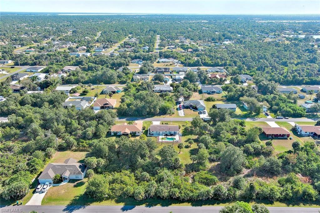 PORT CHARLOTTE - Land