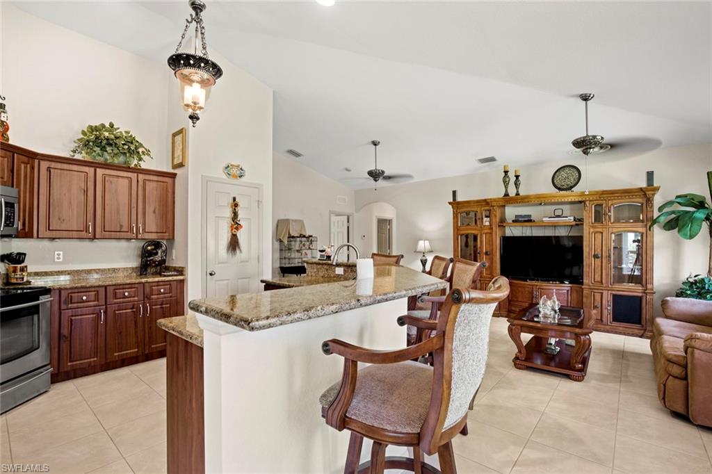 GOLDEN GATE ESTATES - Residential