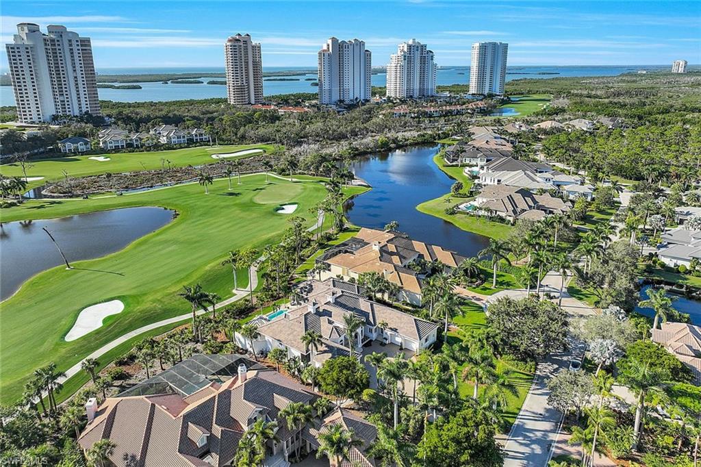 BAY WOODS - Residential