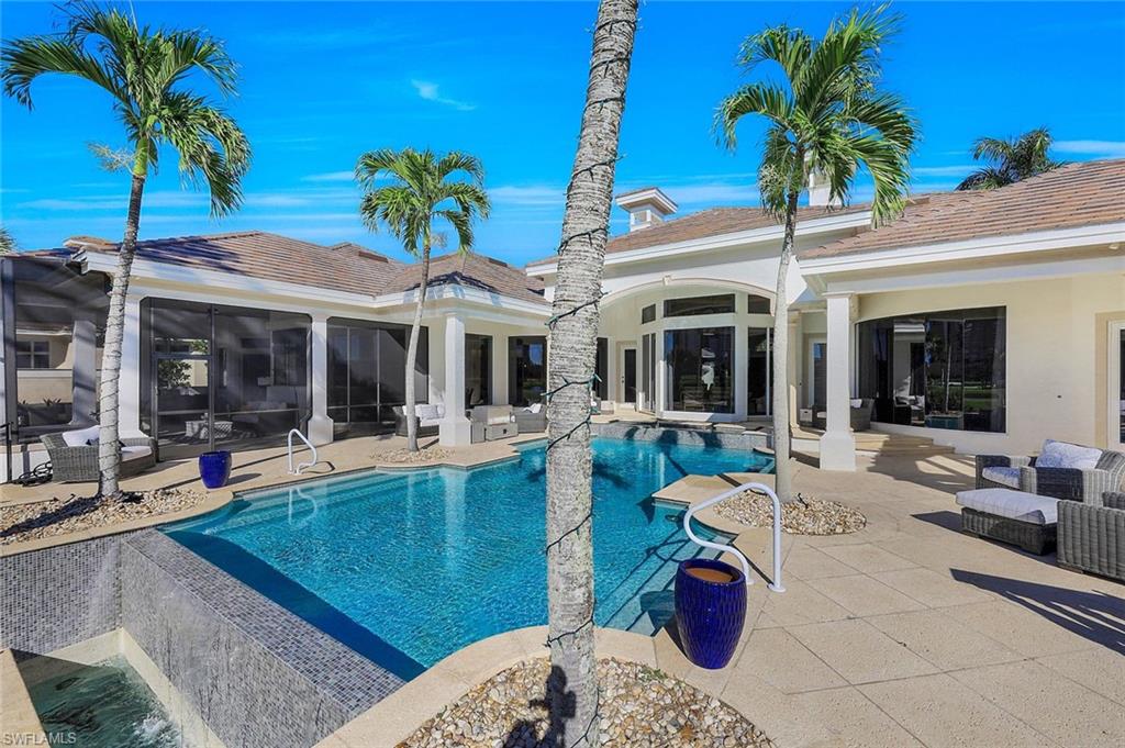 BAY WOODS - Residential