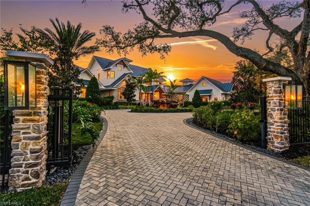 COCOHATCHEE ESTATES - Residential