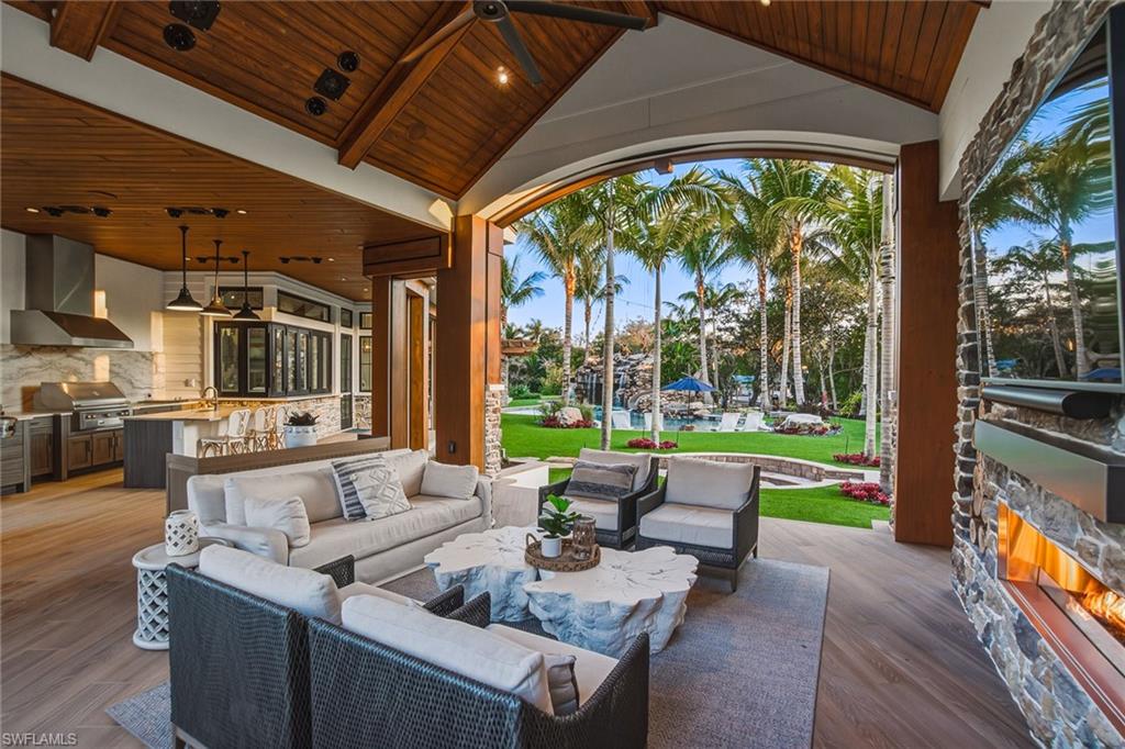 COCOHATCHEE ESTATES - Residential