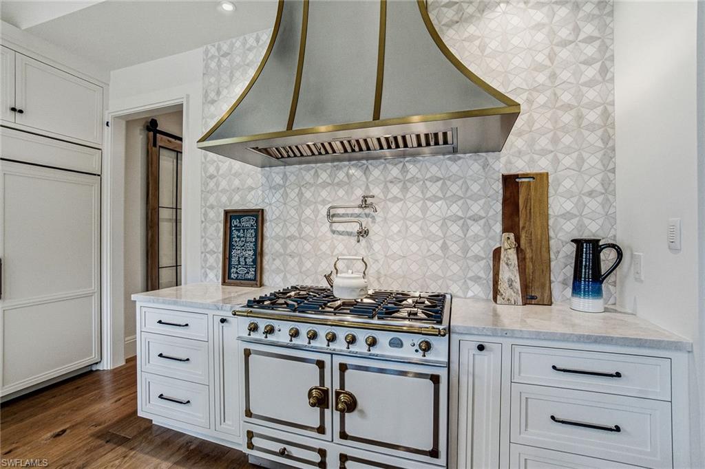 COCOHATCHEE ESTATES - Residential