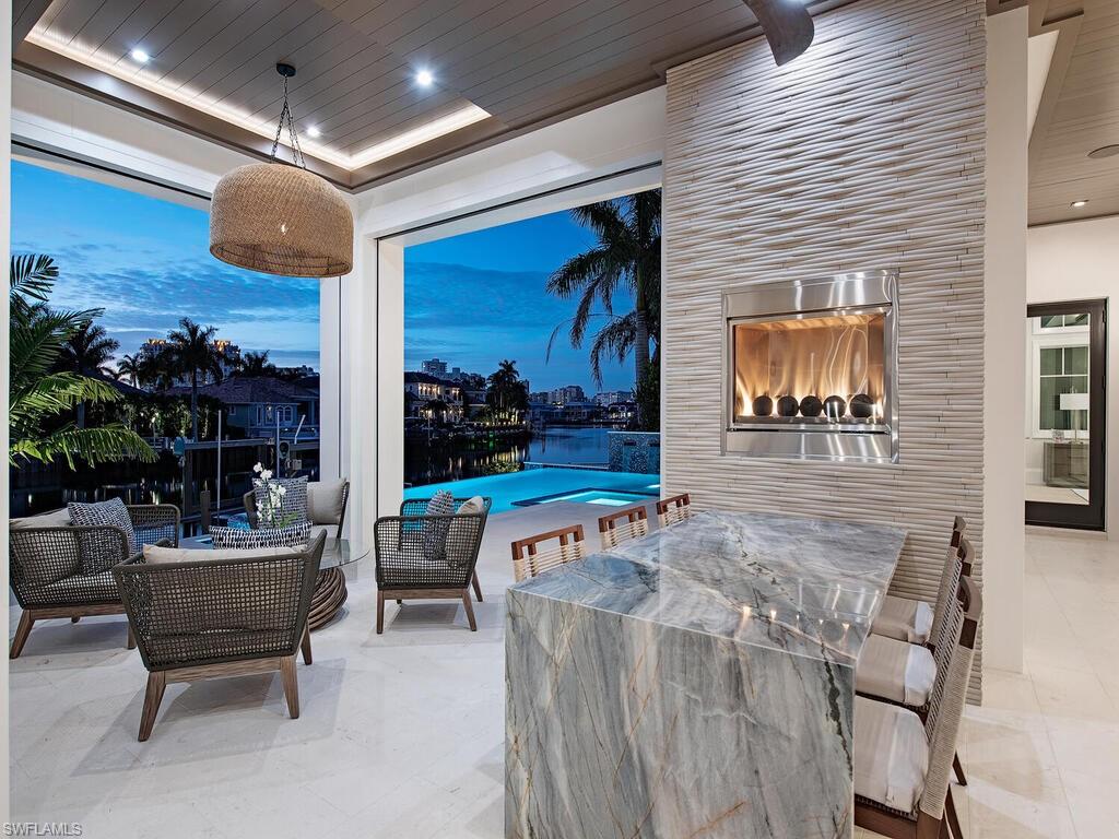 PARK SHORE - Residential