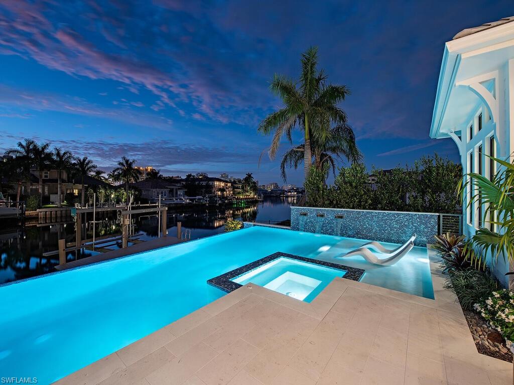 PARK SHORE - Residential