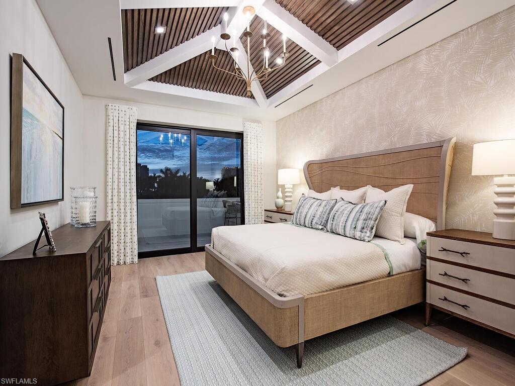 PARK SHORE - Residential