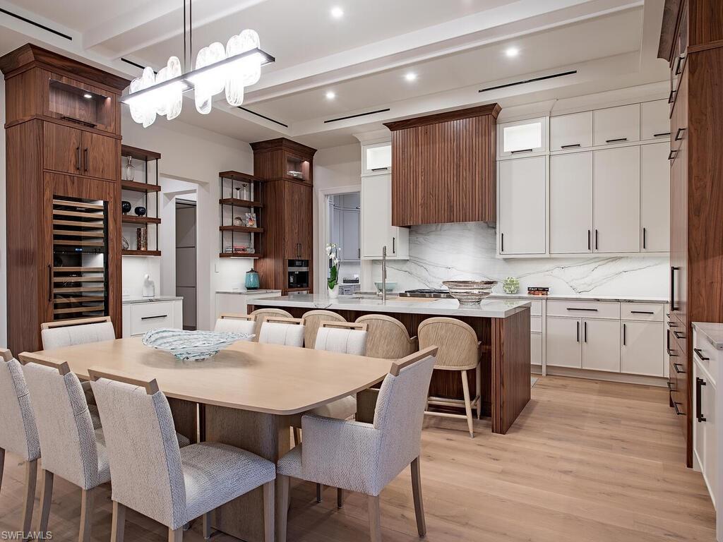PARK SHORE - Residential