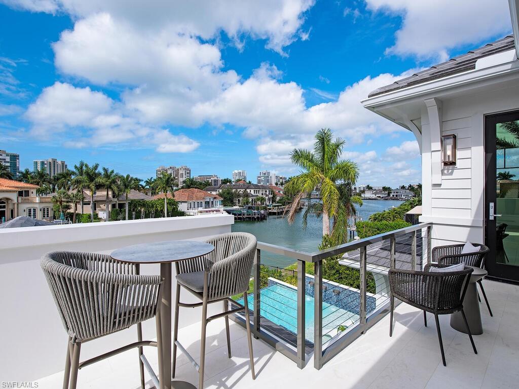 PARK SHORE - Residential