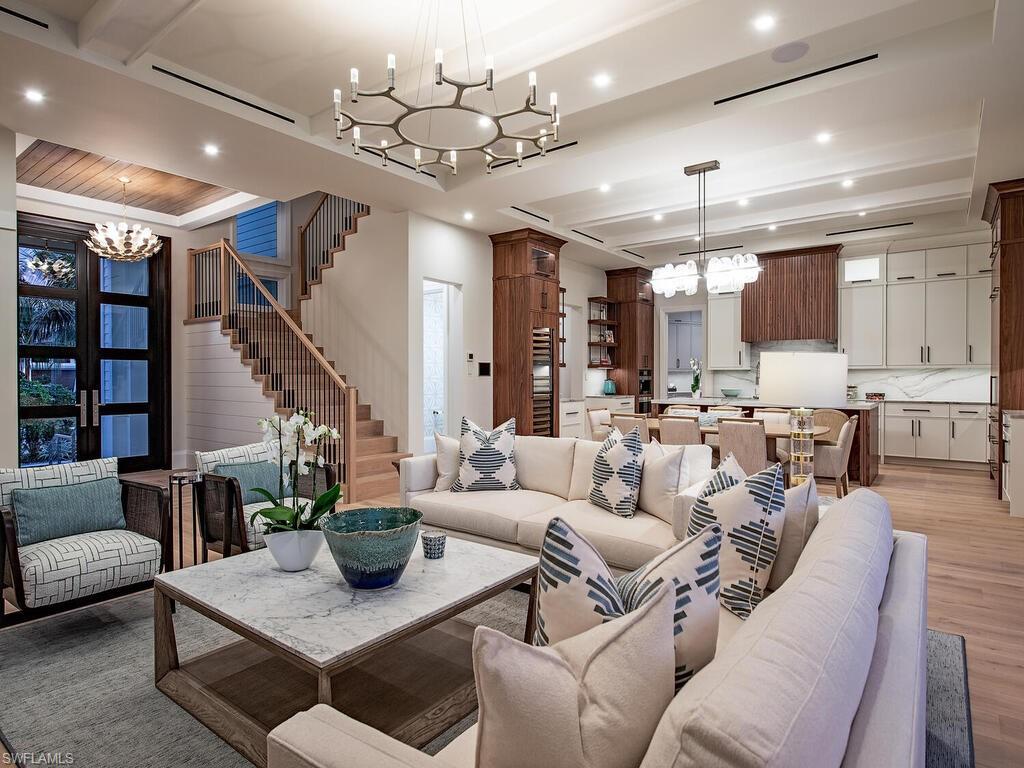 PARK SHORE - Residential