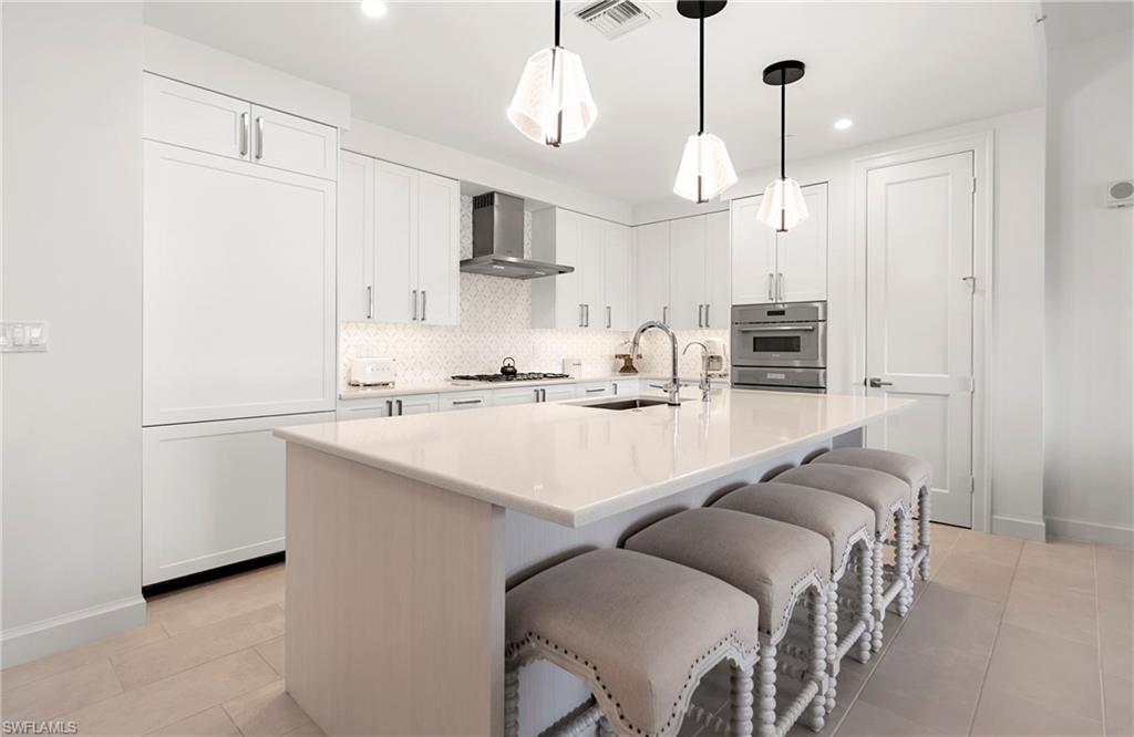 ELEVEN ELEVEN CENTRAL - Residential