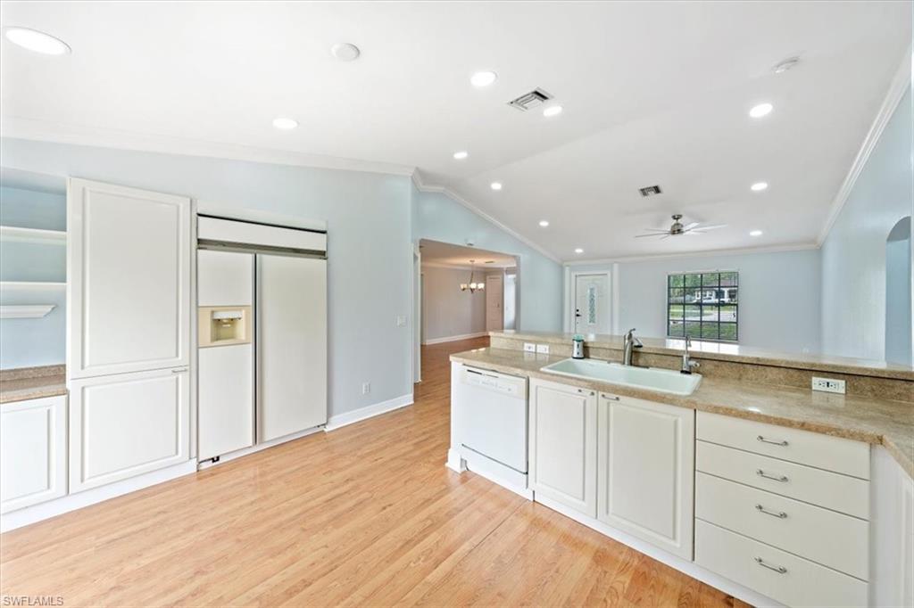GOLDEN GATE ESTATES - Residential