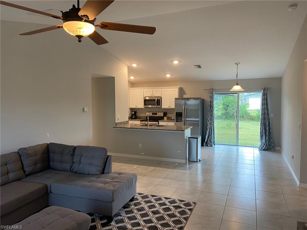 CAPE CORAL - Residential Lease