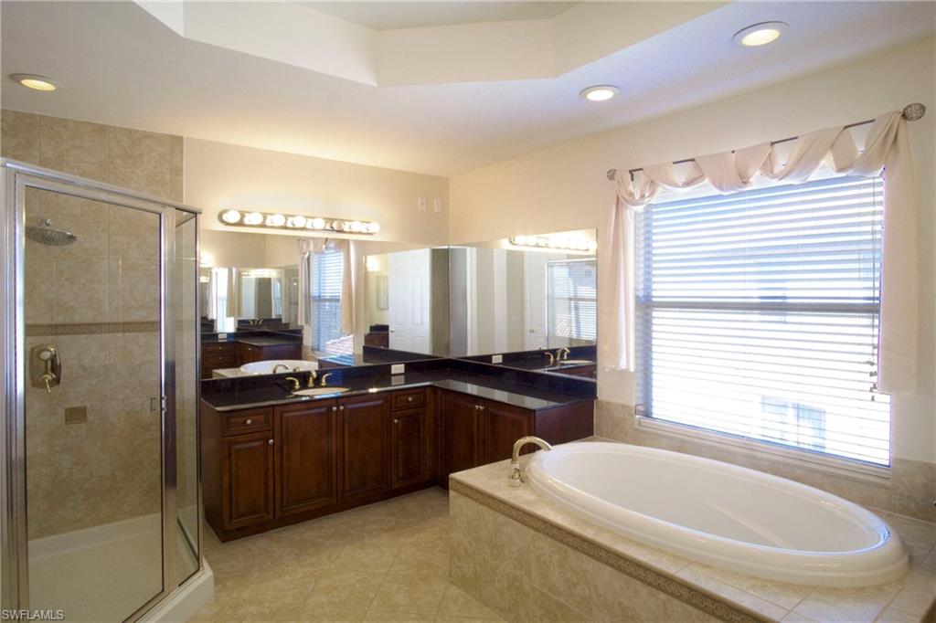 BOTANICA LAKES - Residential