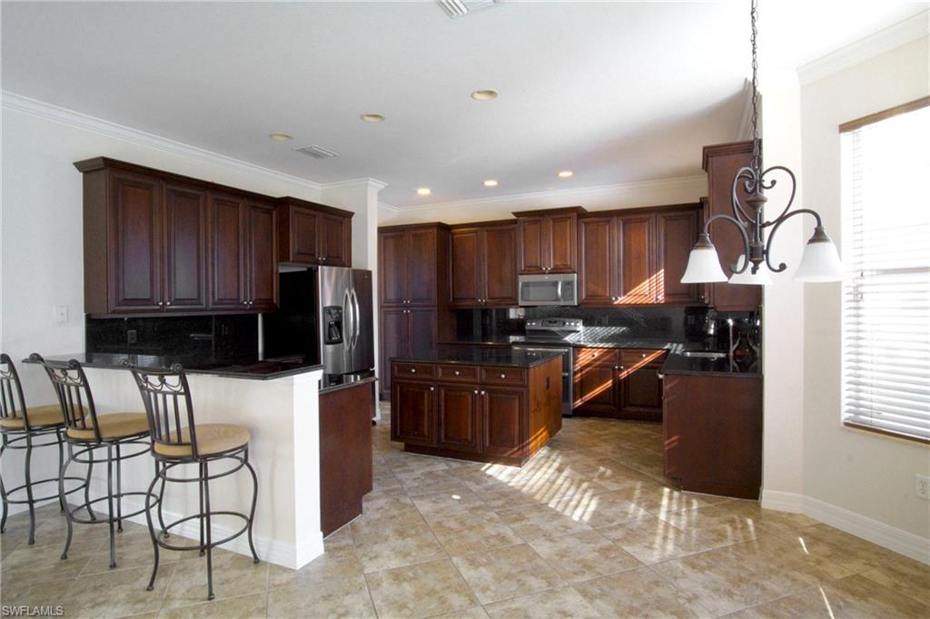 BOTANICA LAKES - Residential