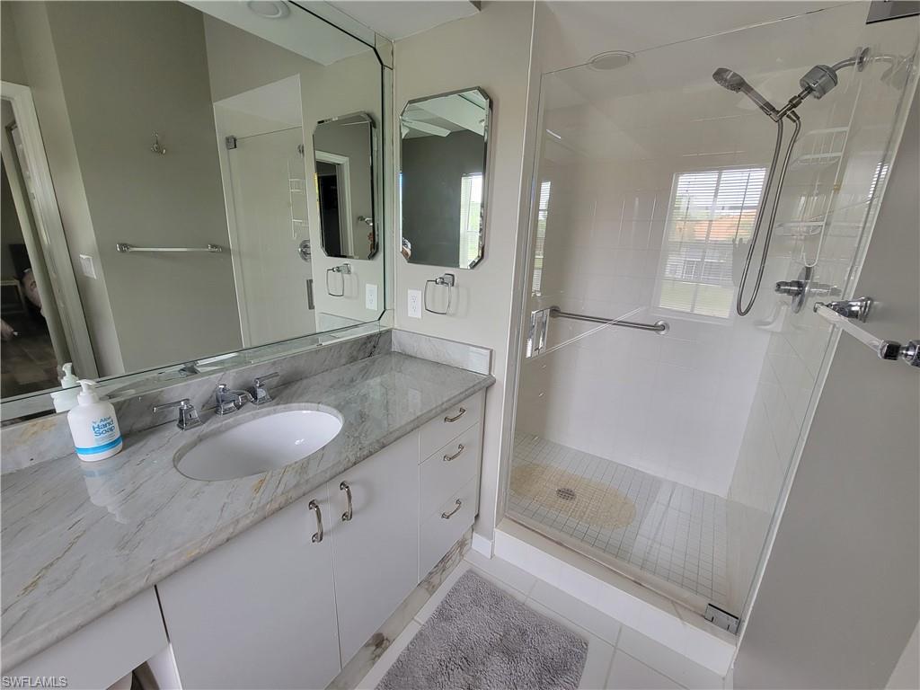 PIPERS GROVE - Residential Lease