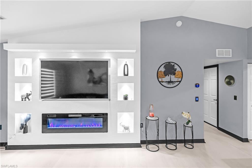 KEY ROYAL CONDOMINIUMS - Residential Lease