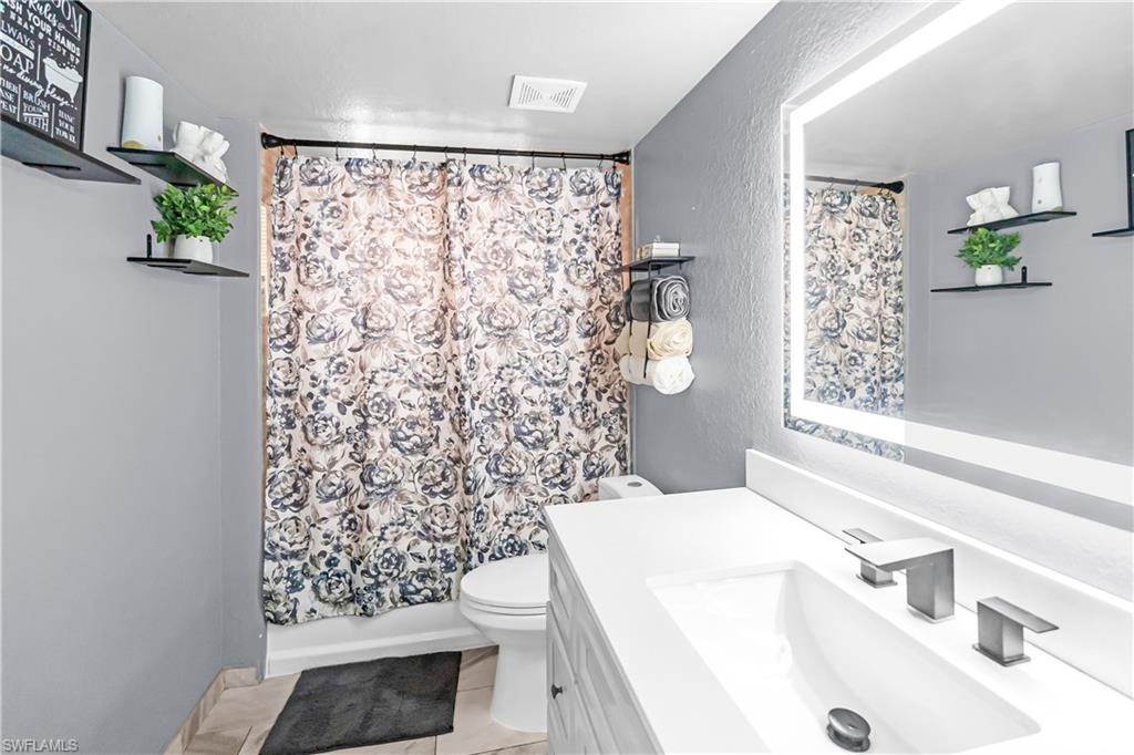 KEY ROYAL CONDOMINIUMS - Residential Lease