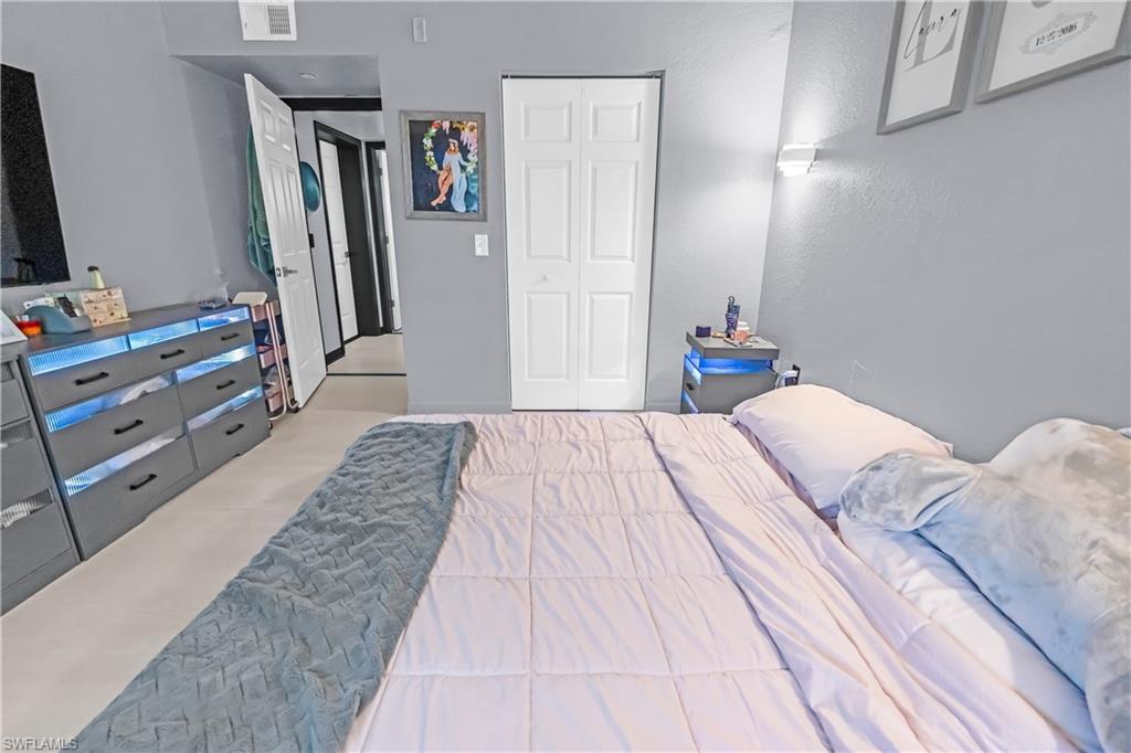 KEY ROYAL CONDOMINIUMS - Residential Lease
