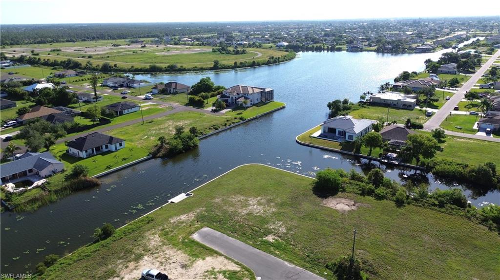 CAPE CORAL - Land