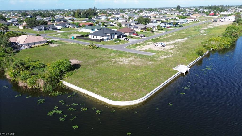 CAPE CORAL - Land