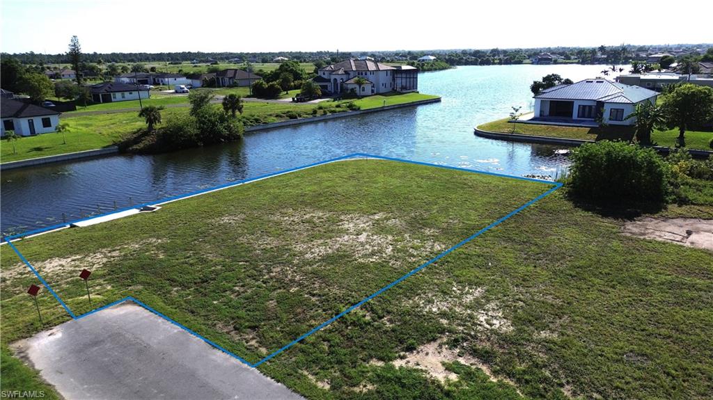 CAPE CORAL - Land