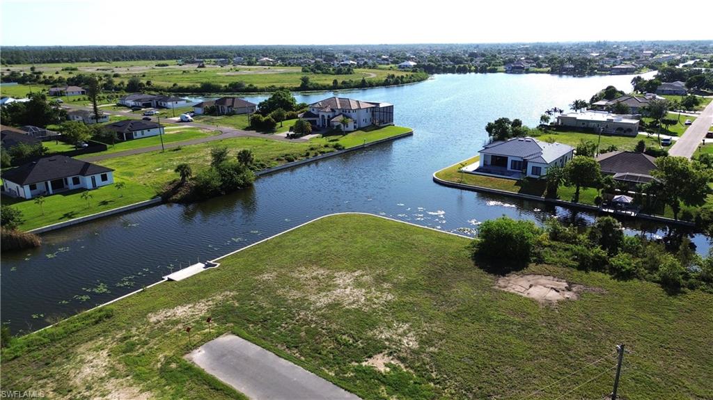 CAPE CORAL - Land