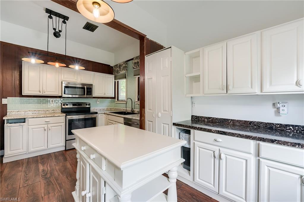 BONITA FARMS - Residential