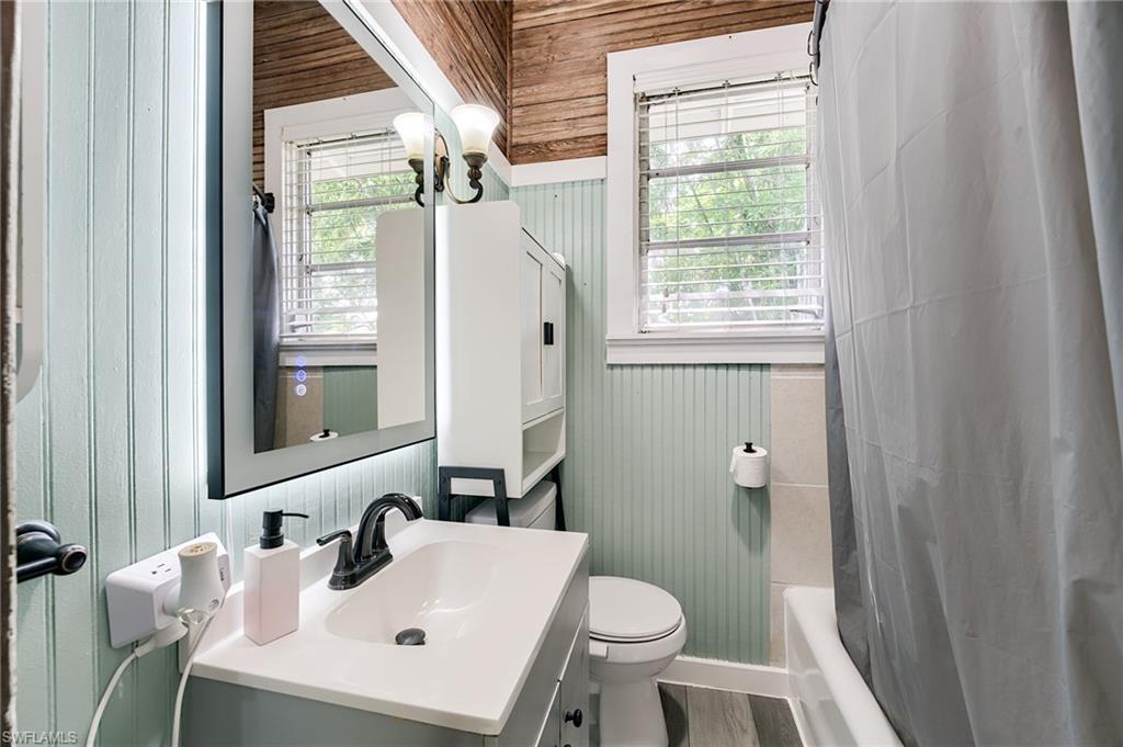 BONITA FARMS - Residential