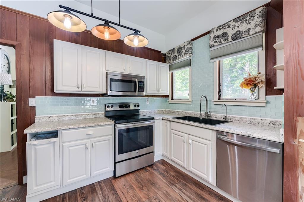 BONITA FARMS - Residential