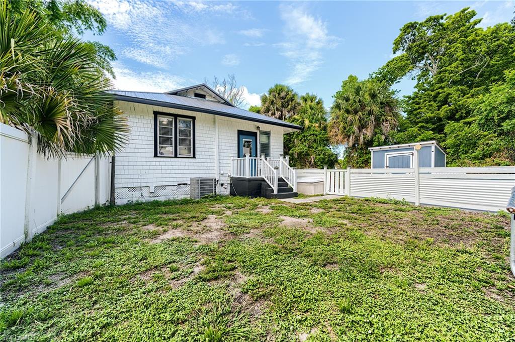 BONITA FARMS - Residential