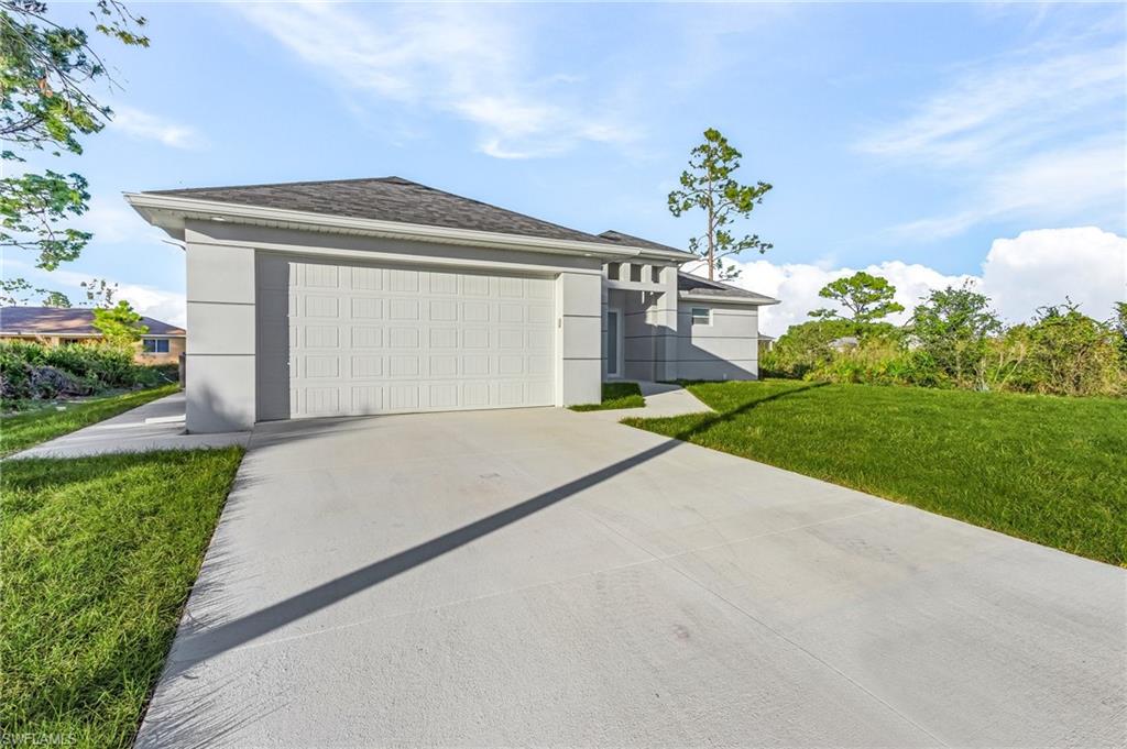 Beautiful home Located in a great growing neighborhood. 3 bed 2 baths.