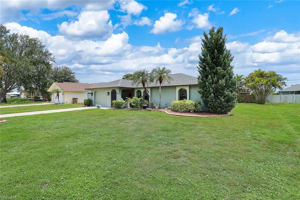 CAPE CORAL - Residential