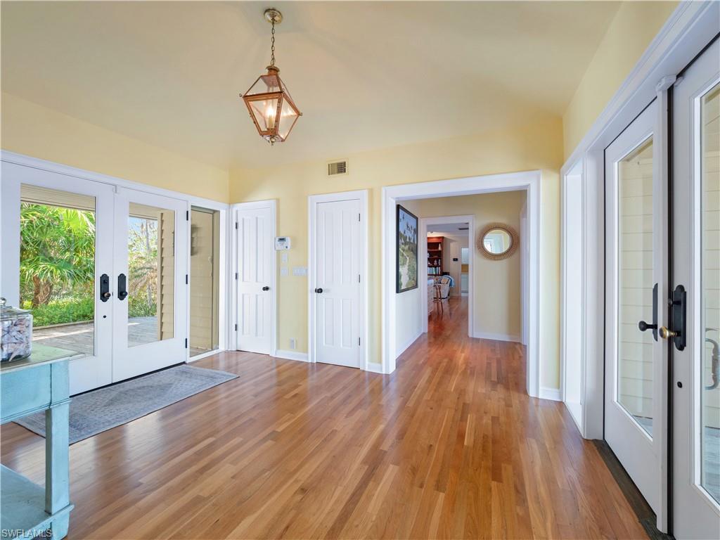 METES AND BOUNDS - Residential