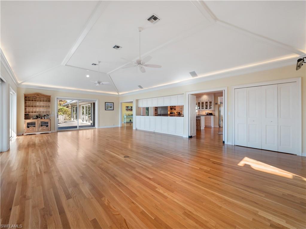 METES AND BOUNDS - Residential