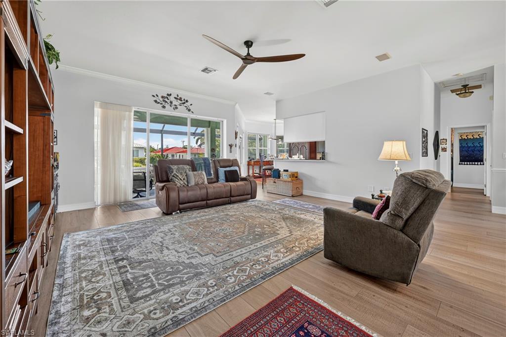 LITTLE HICKORY SHORES - Residential