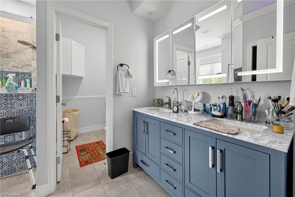 LITTLE HICKORY SHORES - Residential