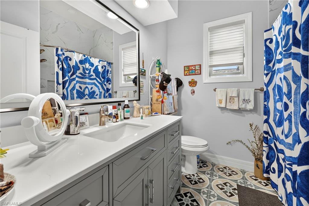 LITTLE HICKORY SHORES - Residential