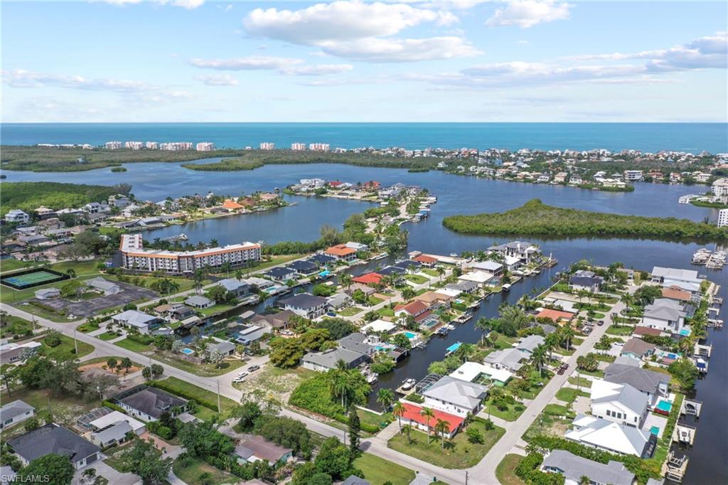 LITTLE HICKORY SHORES - Residential