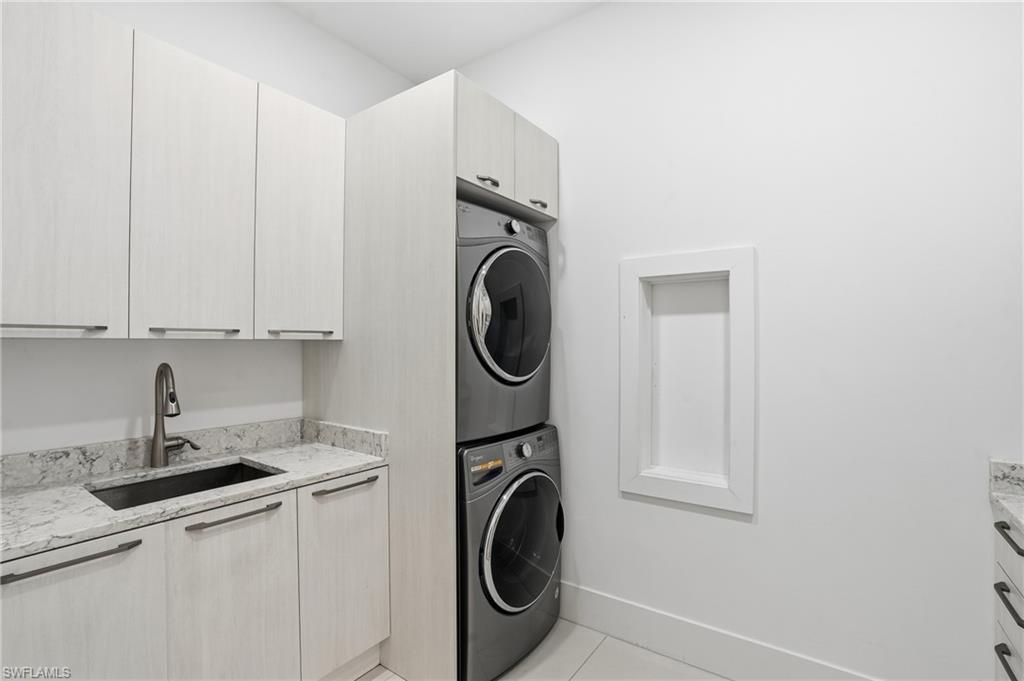 SPARROW CAY - Residential Lease